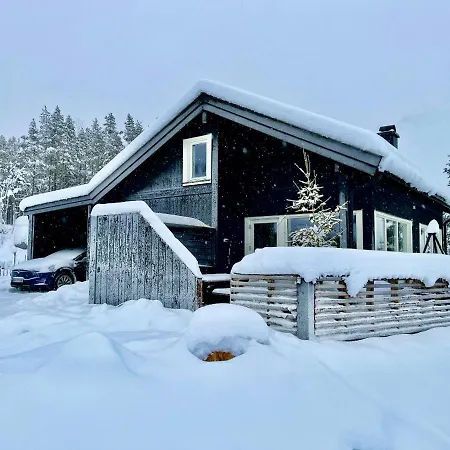 Family Friendly Golfalpin Golf, Ski-out, Fireplace & Wifi Semesterbostad *